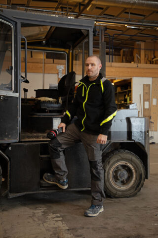 2328 Fleecejacka Svart/Gul S  642328